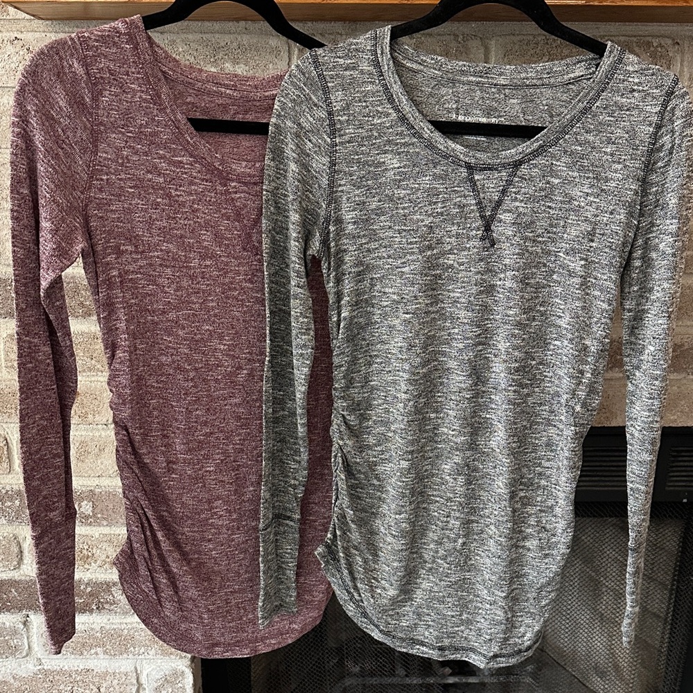Liz Lange Maternity Long Sleeve Tops - Maroon and Gray Ruched Light Sweater